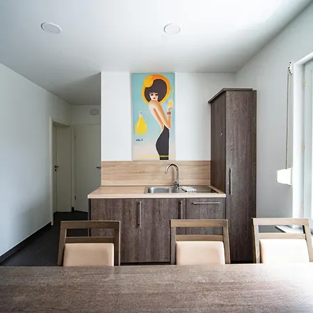 Zehnthof 2a Haus - 2 We, 2 Kueche, 2 Bad 4 Sz, 8 Bett アパート *