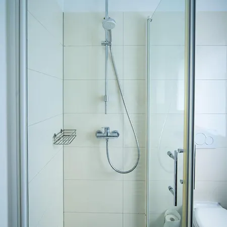 Zehnthof 2a Haus - 2 We, 2 Küche, 2 Bad 4 Sz, 8 Bett Pulheim