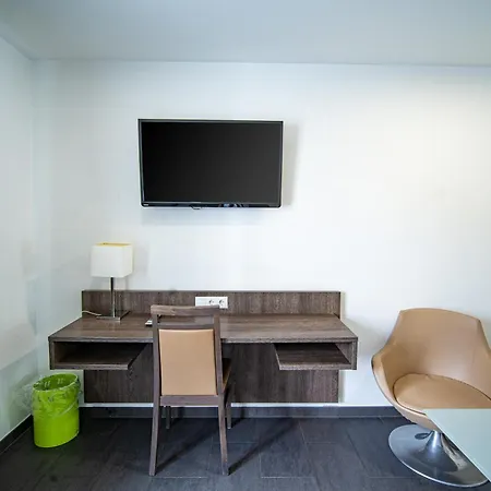 Zehnthof 2a Haus - 2 We, 2 Kueche, 2 Bad 4 Sz, 8 Bett * プルハイム