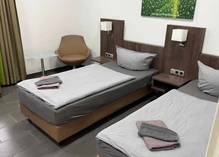 Zehnthof 2a Haus - 2 WE, 2 Küche, 2 Bad 4 SZ, 8 Bett *