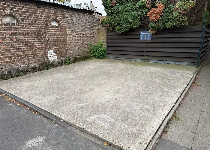 Zehnthof 2a Haus - 2 WE, 2 Küche, 2 Bad 4 SZ, 8 Bett Apartment